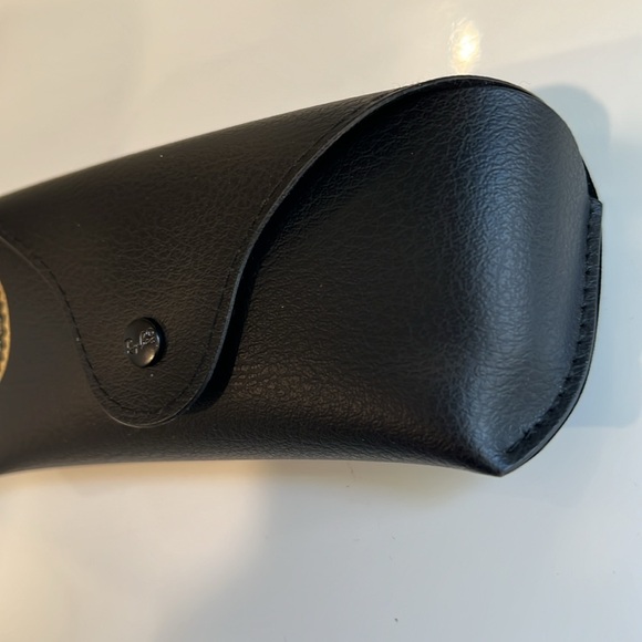 Ray Ban CASE ONLY - Picture 3 of 5